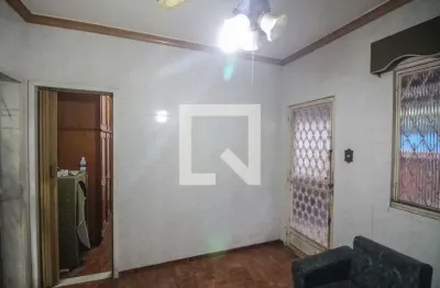 Casa com 2 quartos para alugar na Rua Miguel Pereira, Da Luz, Nova Iguaçu