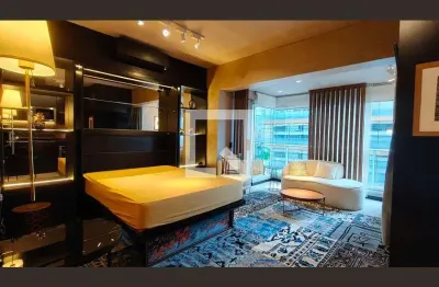 Kitnet / Stúdio para alugar na Rua da Consolação, Consolação, São Paulo por R$ 4.800