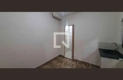 Casa com 1 quarto para alugar na Rua Marcos Antônio Lopes da Silva, Cipava, Osasco