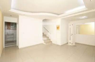 Casa com 3 quartos para alugar na Rua Antônio Pinto de Oliveira, Água Fria, São Paulo