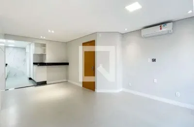 Apartamento para Aluguel - Pinheiros, 2 Quartos,  88 m² - São Paulo