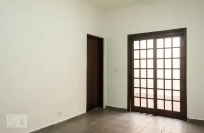 Casa com 3 quartos para alugar na Rua João Chrisóstomo Filho, Tatuapé, São Paulo