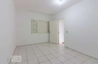 Casa com 1 quarto para alugar na Avenida General Mac Arthur, Jaguaré, São Paulo
