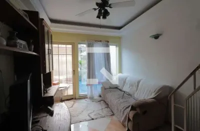 Casa com 2 quartos para alugar na Rua Aiapaina, Tatuapé, São Paulo