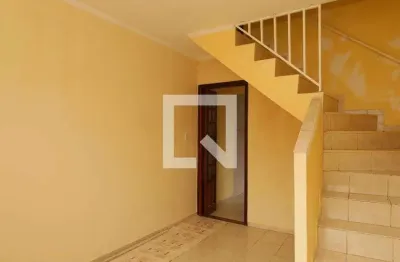 Casa com 2 quartos para alugar na Rua Santa Cruz do Piauí, Itaquera, São Paulo