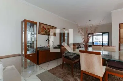 Casa com 2 quartos para alugar na Rua Embaixador João Neves da Fontoura, Santana, São Paulo