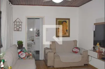 Casa com 3 quartos para alugar na Rua São Leotélio, Vila Ede, São Paulo