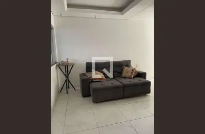 Casa com 3 quartos para alugar na Rua da França, Filadélfia, Betim