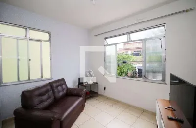Apartamento para Aluguel - Olaria, 2 Quartos,  155 m² - Rio de Janeiro