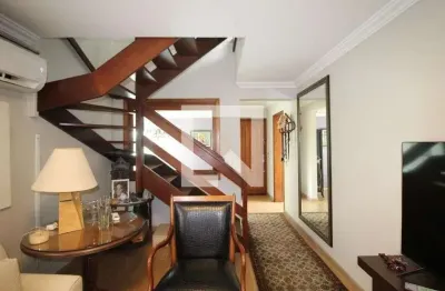 Cobertura para Aluguel - Petrópolis, 3 Quartos,  217 m² - Porto Alegre