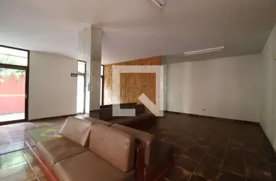 Casa com 9 quartos para alugar na Avenida Princesa Isabel, Centro, Uberlândia