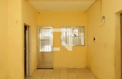 Casa para Aluguel - Itaim Paulista, 1 Quarto,  40 m² - São Paulo