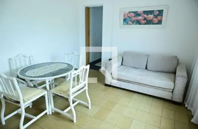 Casa com 3 quartos para alugar na Rua Barão de Itararé, Vilamar, Praia Grande