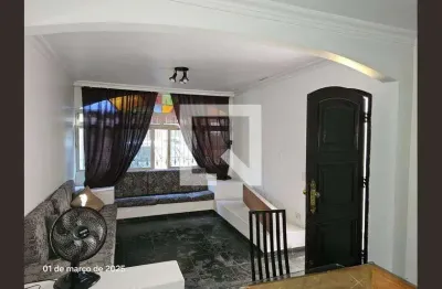 Casa com 3 quartos para alugar na Rua Bernardino de Campos, Campo Belo, São Paulo