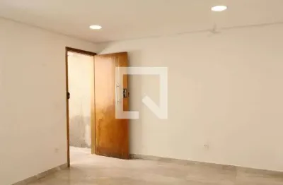 Casa para Aluguel - Vila Santa Clara, 1 Quarto,  33 m² - São Paulo