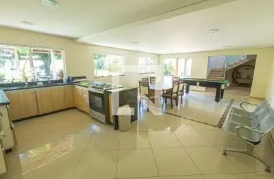 Casa com 5 quartos para alugar na Rua Olga Fratezzi, Trevo, Belo Horizonte