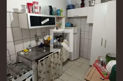 Casa com 2 quartos para alugar na Rua Barra Acarai, Vila Miriam, São Paulo