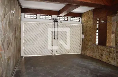 Casa com 3 quartos para alugar na Rua São Bernardo, Tatuapé, São Paulo