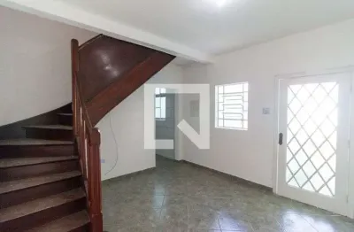 Casa com 2 quartos para alugar na Rua Albina Barbosa, Cambuci, São Paulo