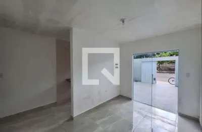 Casa para Aluguel - Cidade Parque Paulista, 2 Quartos,  100 m² - Duque de Caxias