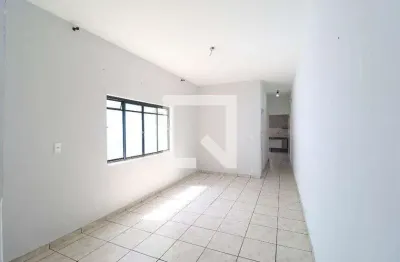 Casa com 3 quartos para alugar na Rua Curuçá, Vila Maria, São Paulo