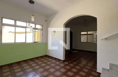 Casa com 3 quartos para alugar na Rua Visconde de Cairu, Picanço, Guarulhos