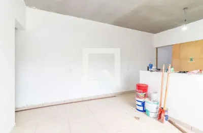 Casa com 2 quartos para alugar na Rua Serrana, Itaquera, São Paulo