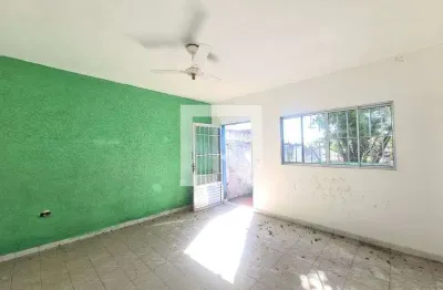 Casa para Aluguel - Cidade Sao Mateus, 2 Quartos,  90 m² - São Paulo