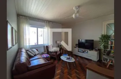 Casa com 3 quartos para alugar na Avenida Berlim, São João, Porto Alegre
