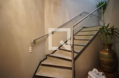 Casa para Aluguel - Três Figueiras, 8 Quartos,  521 m² - Porto Alegre