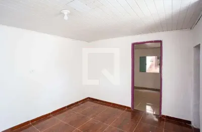Casa com 1 quarto para alugar na Rua Visconde de Taunay, Jardim Miriam, São Paulo