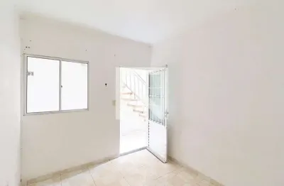 Casa com 2 quartos para alugar na Rua Maria Dolores Bonilha, Novo Osasco, Osasco