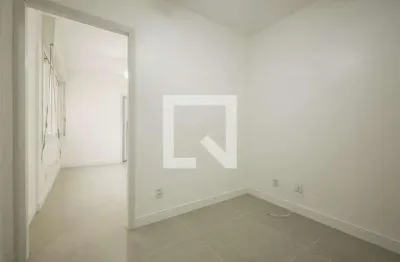 Kitnet / Stúdio para Aluguel - Vila Ipiranga, 1 Quarto,  31 m² - Porto Alegre
