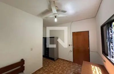 Casa para Aluguel - Vila Monte Alegre, 1 Quarto,  28 m² - Ribeirão Preto