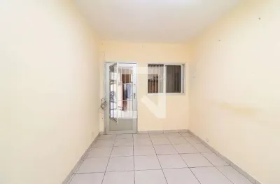 Casa com 2 quartos para alugar na Rua Nicolau Campanella, Itaquera, São Paulo