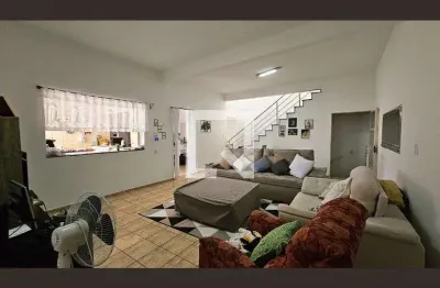 Casa com 4 quartos para alugar na Rua Casemiro Brits Figueiredo, Castanho, Jundiaí