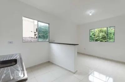 Casa com 2 quartos para alugar na Rua Caetanópolis, Jaguaré, São Paulo