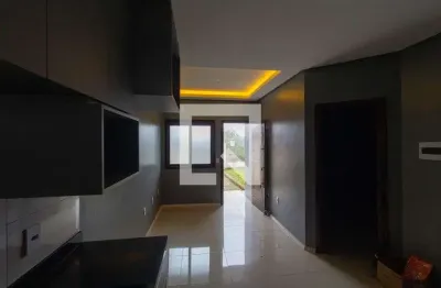 Casa com 2 quartos para alugar na Rua Ianduí, Campina, São Leopoldo