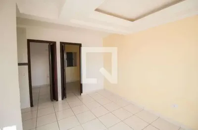 Casa com 2 quartos para alugar na Rua Robespierre de Melo, Vila Jacuí, São Paulo