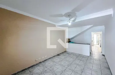 Casa com 2 quartos para alugar na Rua General Lecor, Ipiranga, São Paulo