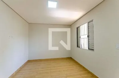 Casa com 1 quarto para alugar na Rua Doutor Argemiro Couto de Barros, Jardim Íris, São Paulo