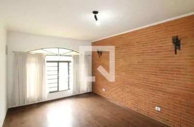 Casa com 3 quartos para alugar na Rua Anotaie, Pirituba, São Paulo