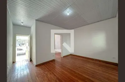 Casa com 2 quartos para alugar na Avenida do Estado, Bom Retiro, São Paulo