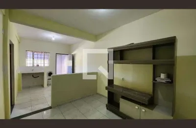 Casa para Aluguel - Jardim São Paulo, 1 Quarto,  25 m² - Várzea Paulista