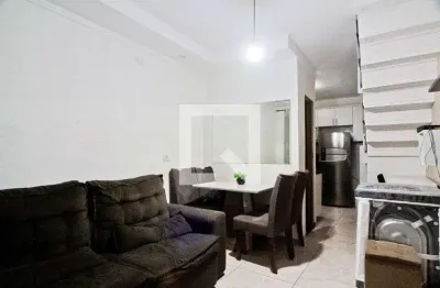 Casa com 3 quartos para alugar na Rua Pedro Cubas, Piqueri, São Paulo