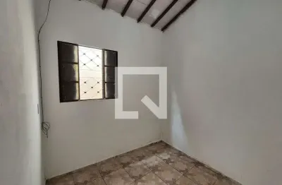 Casa para Aluguel - Jardim Santa Lúcia, 1 Quarto,  28 m² - Campinas