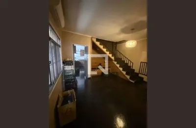 Casa com 3 quartos para alugar na Rua Mutu-Poranga, Cangaíba, São Paulo