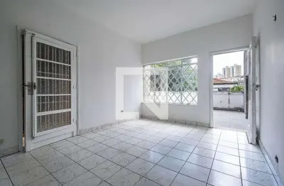 Casa com 3 quartos para alugar na Avenida Pompéia, Sumaré, São Paulo