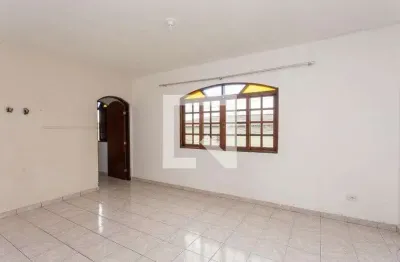 Casa para Aluguel - Jardim Maria Rita, 2 Quartos,  119 m² - São Paulo