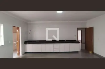 Casa para Aluguel - Tabajaras, 3 Quartos,  240 m² - Uberlândia